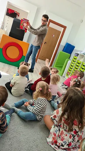 Przedszkole Niepubliczne - Tęczowa Akademia